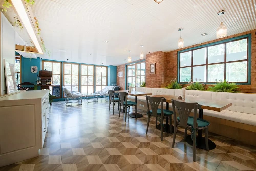 Blooming Hill Boutique Suites - photo 24