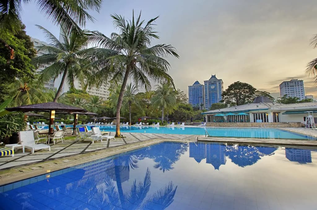 Hotel Borobudur Jakarta - photo 48
