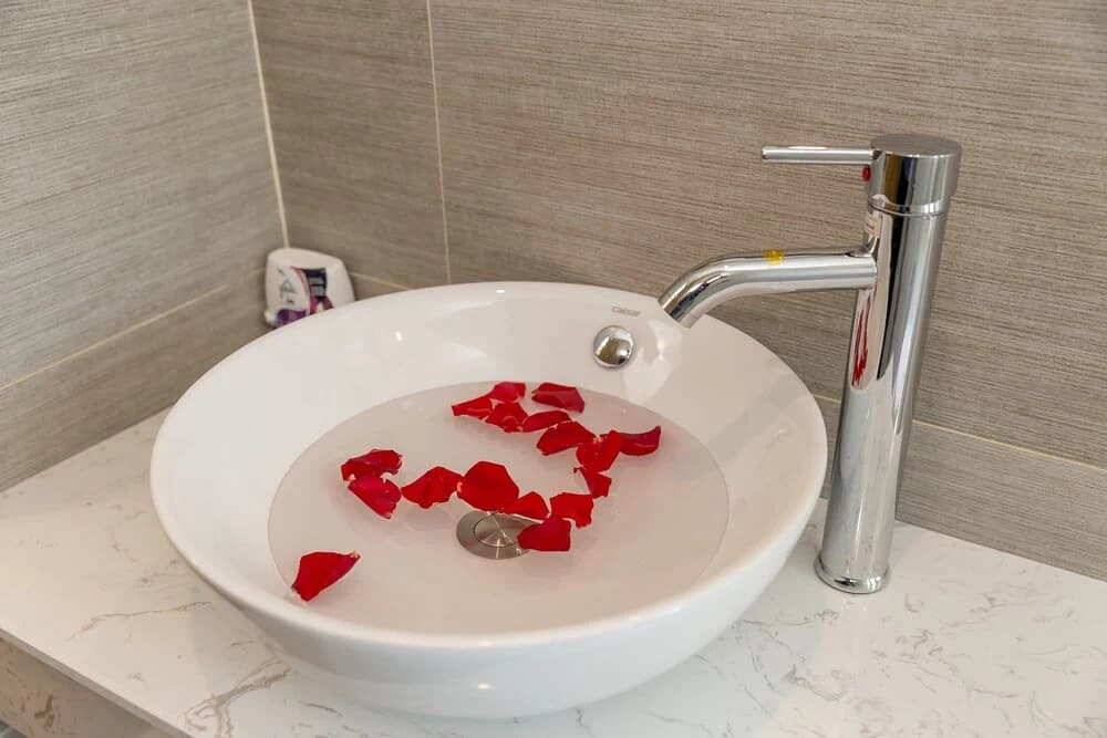 Van Apartment and Hotel - photo 19