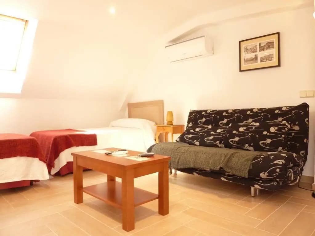 Dobo Homes Ronda De Valencia Apartment - main photo
