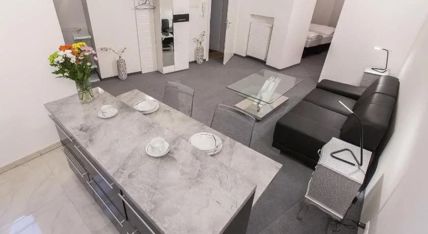 Carlton Suites - photo 15