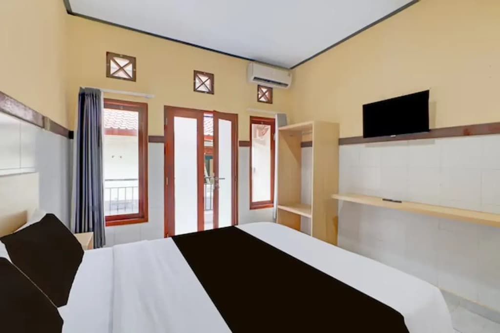 Sayang Maha Mertha Hotel - photo 37