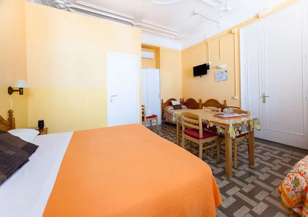 Hostal Pensio 2000 - photo 6