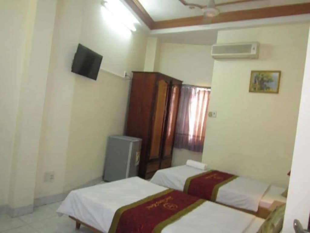 Son Tung Hotel - photo 4