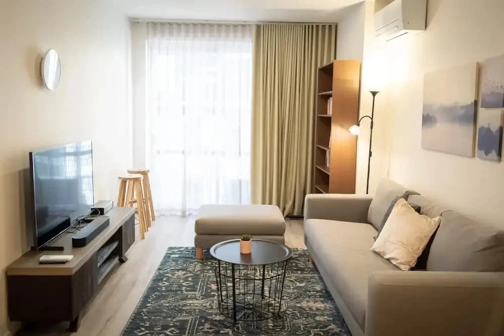 Convenient 2-bed Apartment in Melbourne's Heart - photo 4
