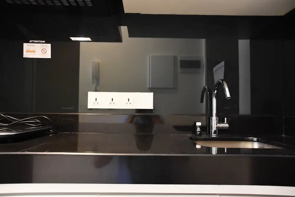 Fancy And Nice Studio At Ciputra World 2 Apartment - photo 6
