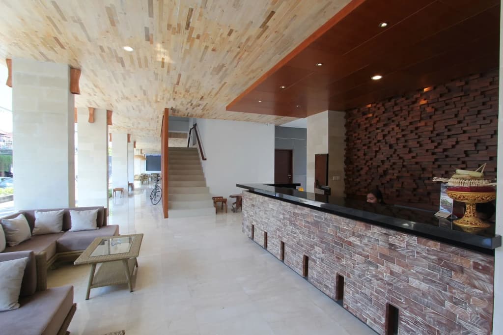 Grand La Walon Hotel - photo 23
