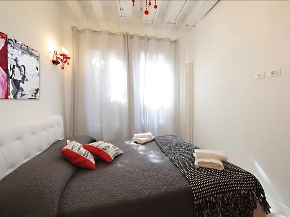 D.O Glam Residence Apartment - photo 2