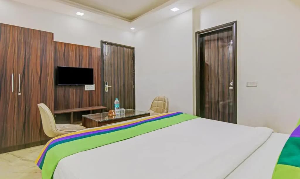 Itsy Hotels Prime Stay - photo 10