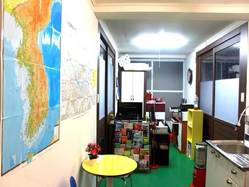 Apple Guesthouse - photo 18