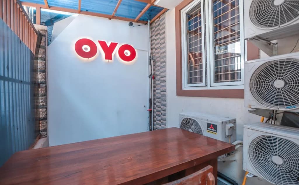 OYO 150 Harmoni Residence - photo 12