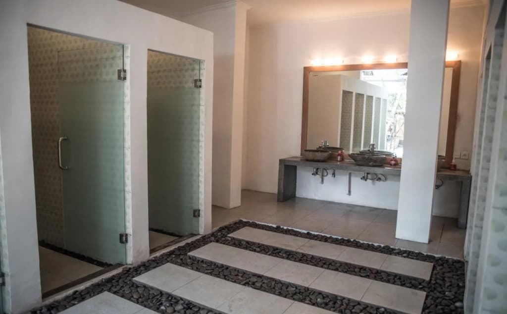 Puri Garden Hotel and Hostel - photo 14