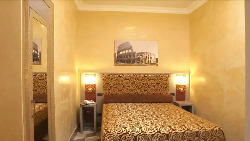 The Five Oscars Inn - photo 4