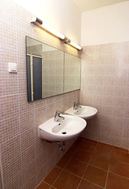 WOW City Hostel - photo 10
