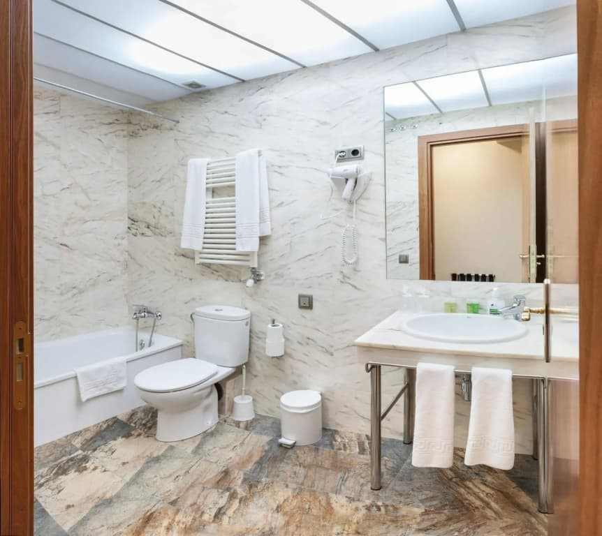 Alba Hotel - photo 8