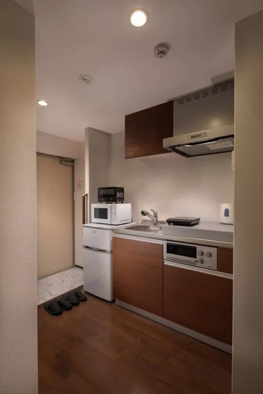A&M House Enmachi Station - photo 12