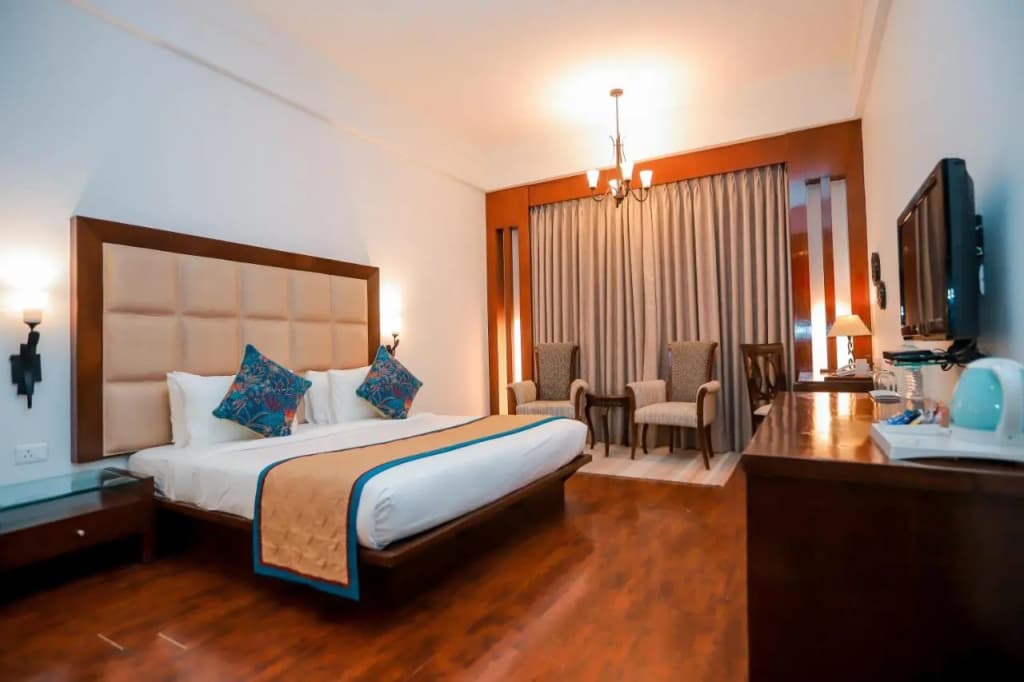 Bel-La Monde Hotel NH8 at 6km from IGI Airport Delhi - photo 6