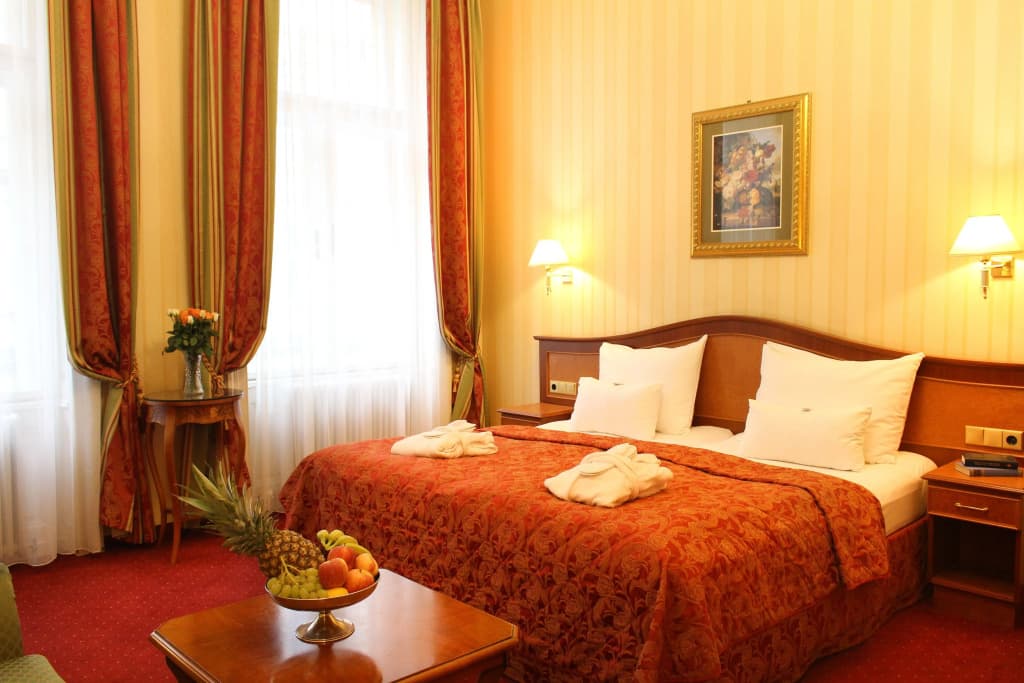 Opera Suites - Self Check-in - photo 6