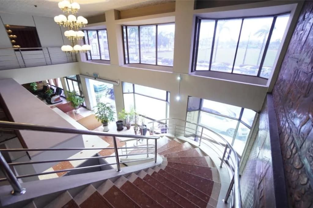 Lodge 18 Hotel - photo 9