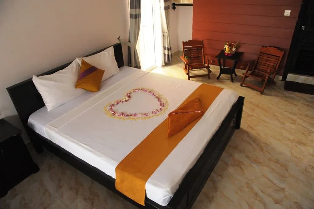 Lotus Central Boutique - photo 6