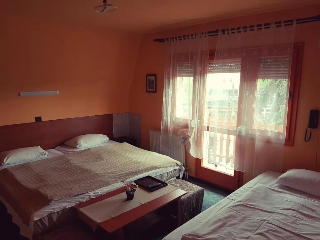 Attila Hotel Budapest - photo 4