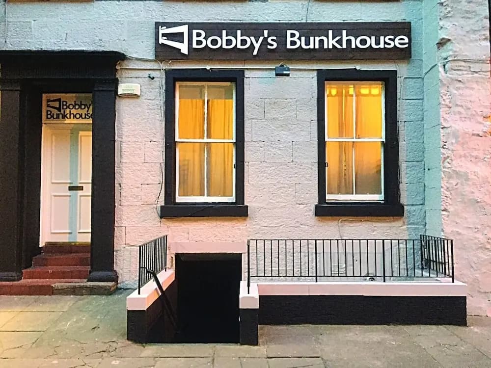 Bobby's Bunkhouse - Hostel - photo 1