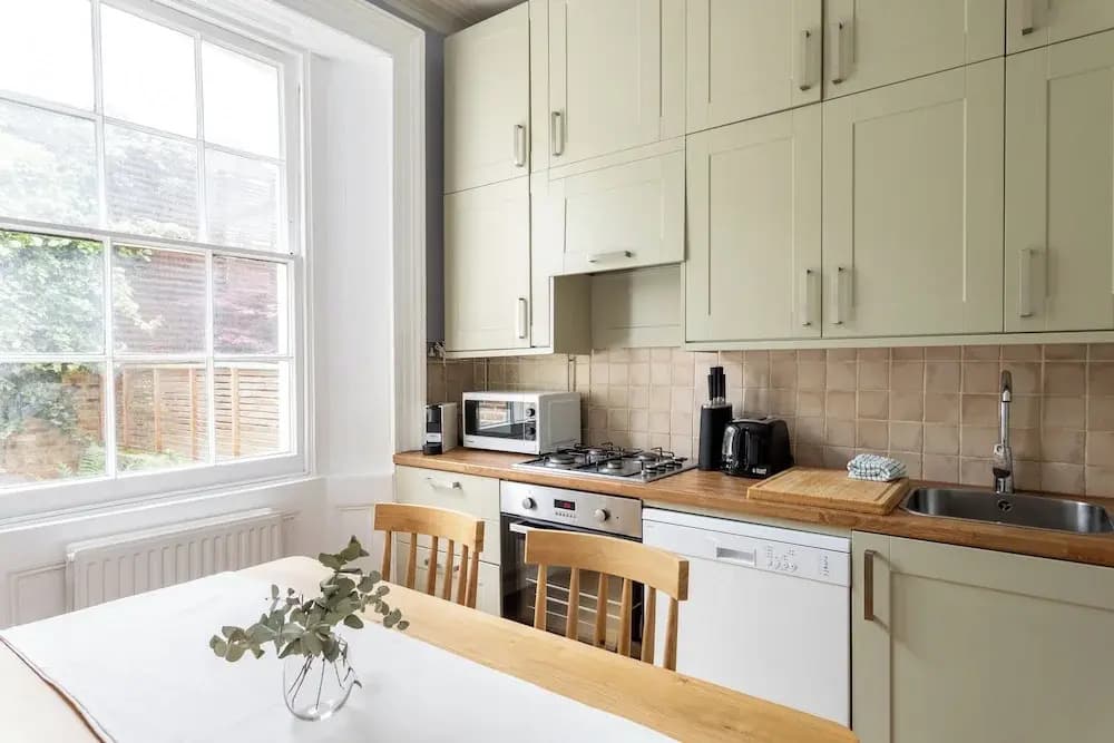 Two Bed Notting Hill Gem - photo 9