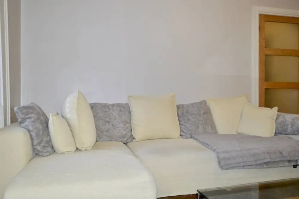 Modern Open-plan Leith Flat - photo 10