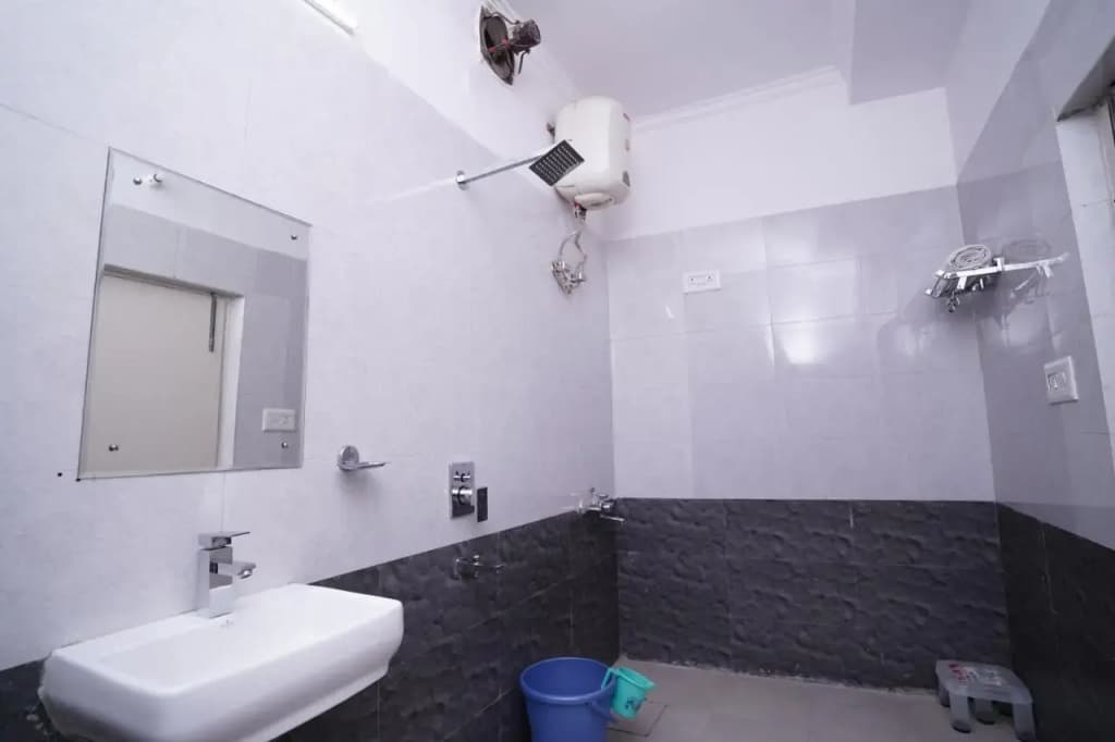 Hotel Lecston inn - photo 19