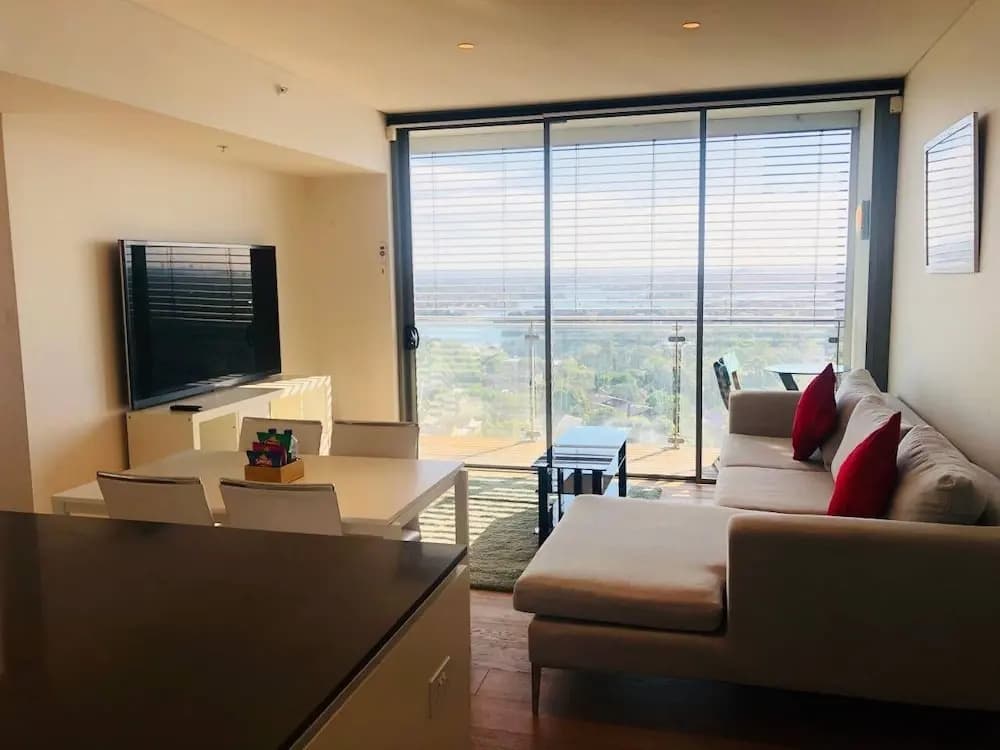 1Bed 1Study Apt with City View &NEW YEAR Firework - photo 2
