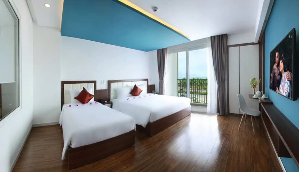 Rich Hotel - photo 3