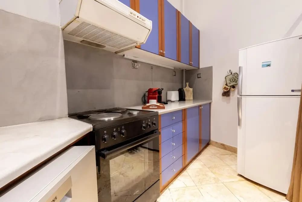 Ideal 4 bdr Apartment in Plaka for 10 - photo 17