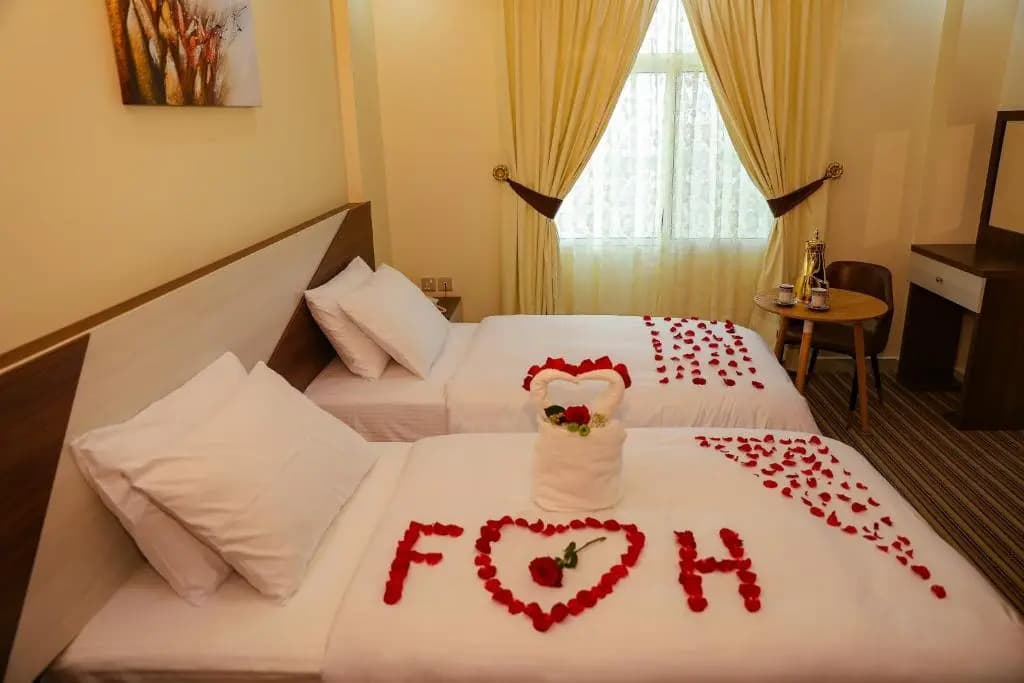 F & H Hotel - photo 4
