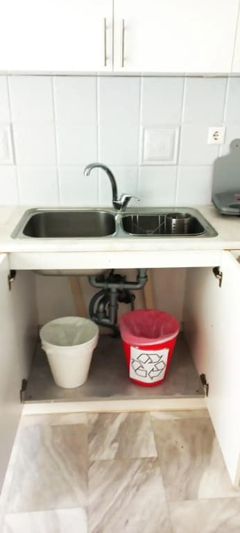 Central, Bright and Comfortable Apartment with balcony - photo 19
