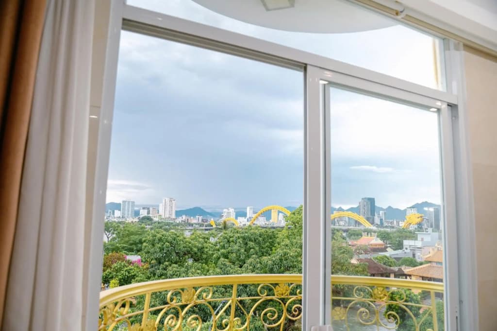 Dragon Hotel Apartment - photo 8