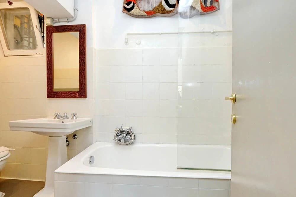 Spanish Steps Lovely Apartment - photo 7