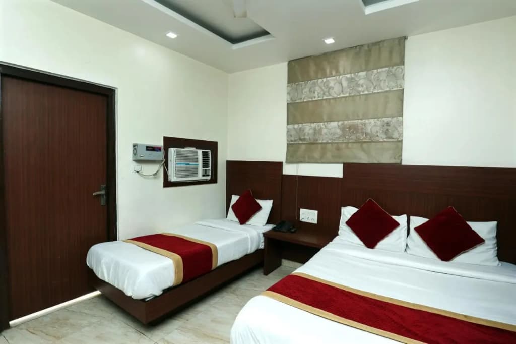 Hotel Toto International - photo 6