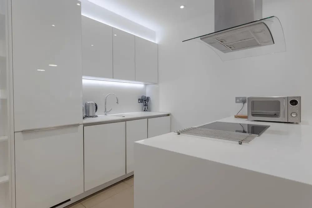 Central London - 2 Beds - Sleeps 4 - Lift - photo 16