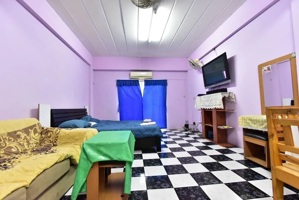 Javan Guesthouse - photo 2