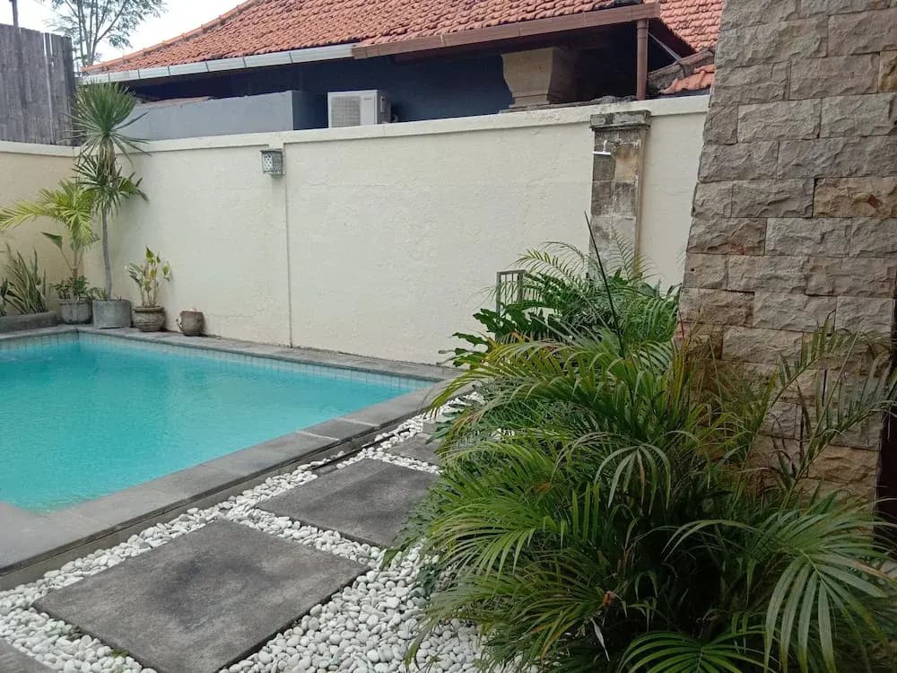 Loven Sanur Guest House - photo 16