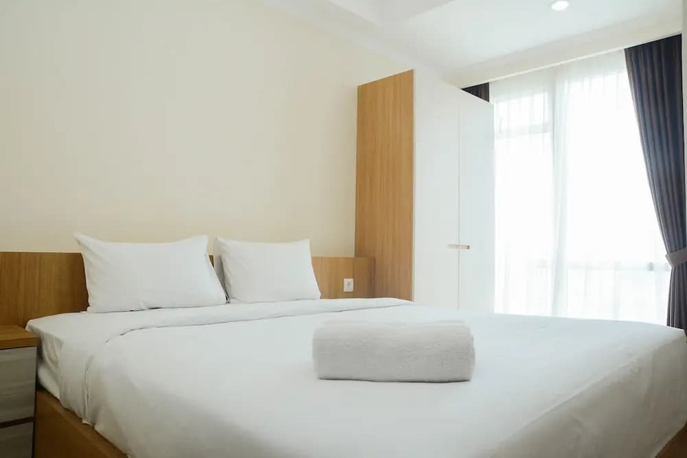 Minimalist and Comfy Studio at Menteng Park Apartment - photo 5