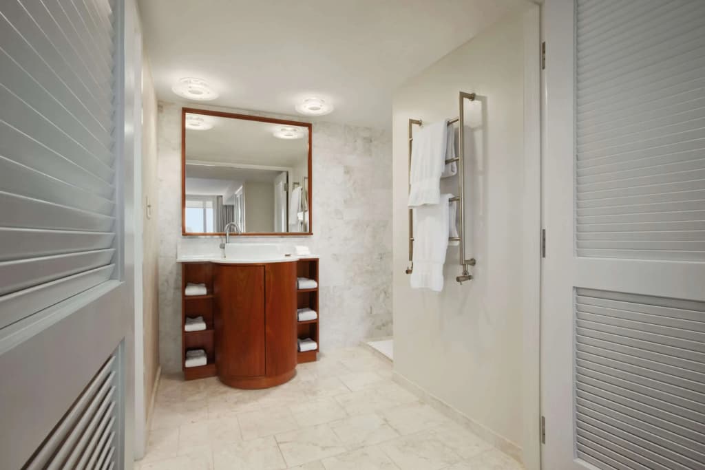 Hilton Miami Airport Blue Lagoon - photo 13