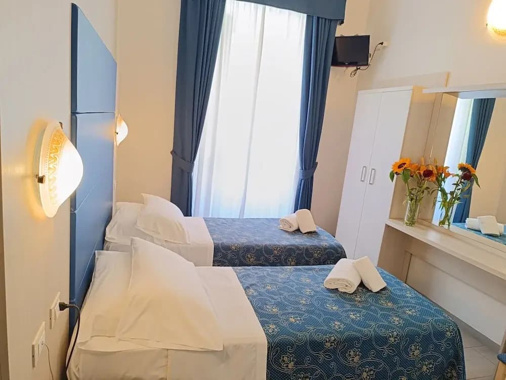 Hotel Marechiaro - photo 7