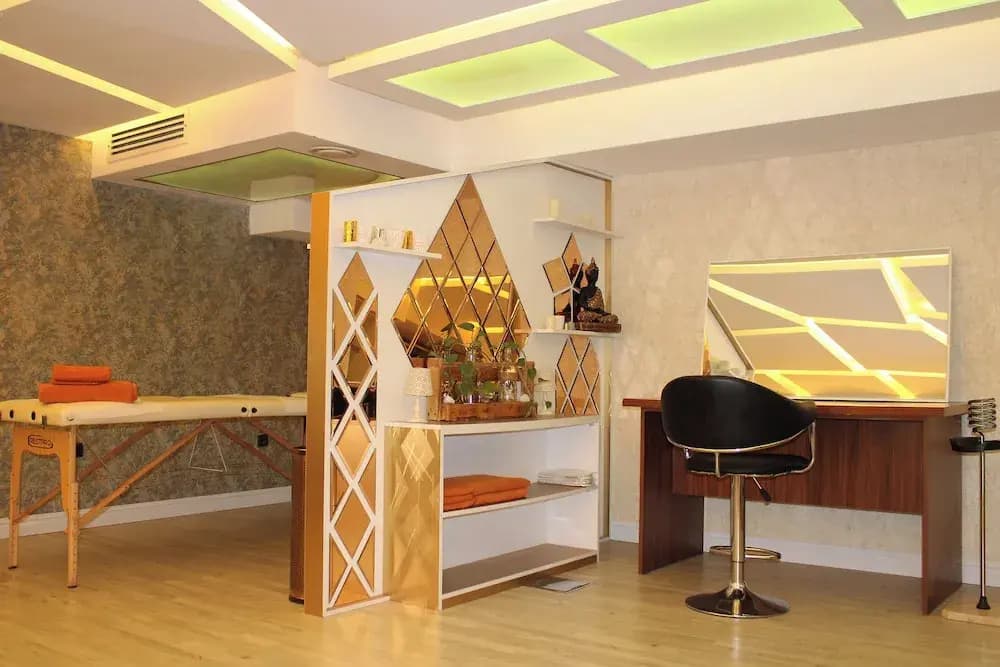 Aqua Liberty Hotel - photo 12