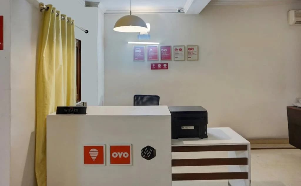 OYO Flagship 592 Hauz Khas Village - photo 11