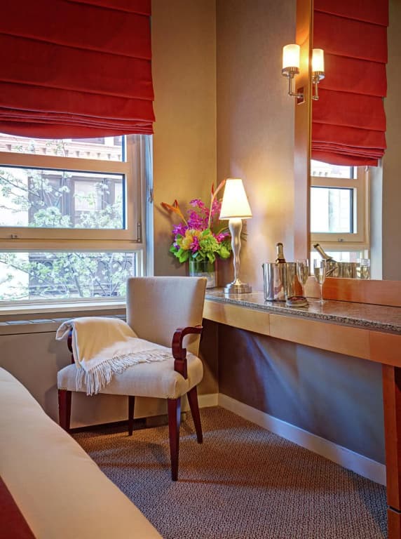 Hotel Giraffe by Library Hotel Collection - photo 36