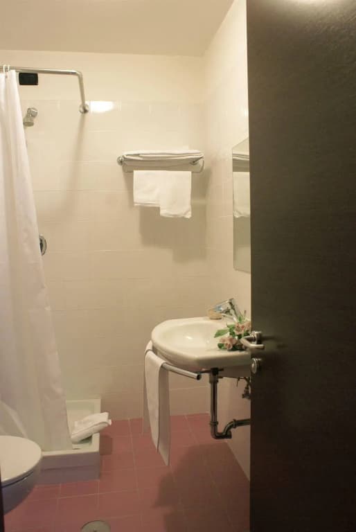 Hotel Versailles - photo 18