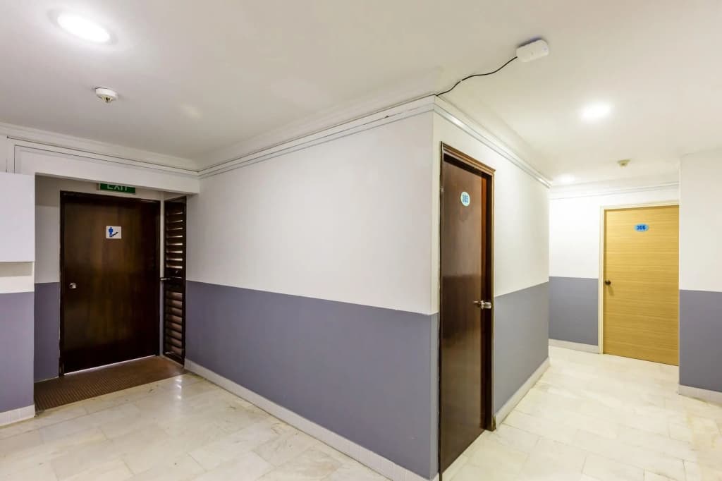 K Hotel 8 - photo 11
