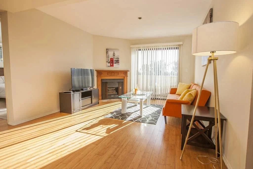 Master Housing - Strathmore Regency Apartments - photo 5