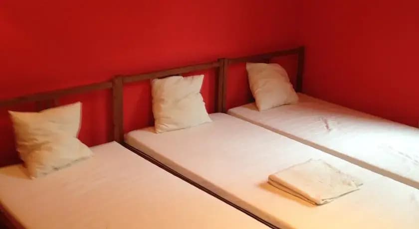 Károly Hostel - photo 5